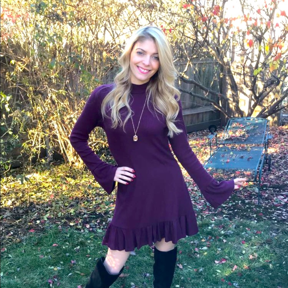 Express Bell sleeve bergundy sweater dress small